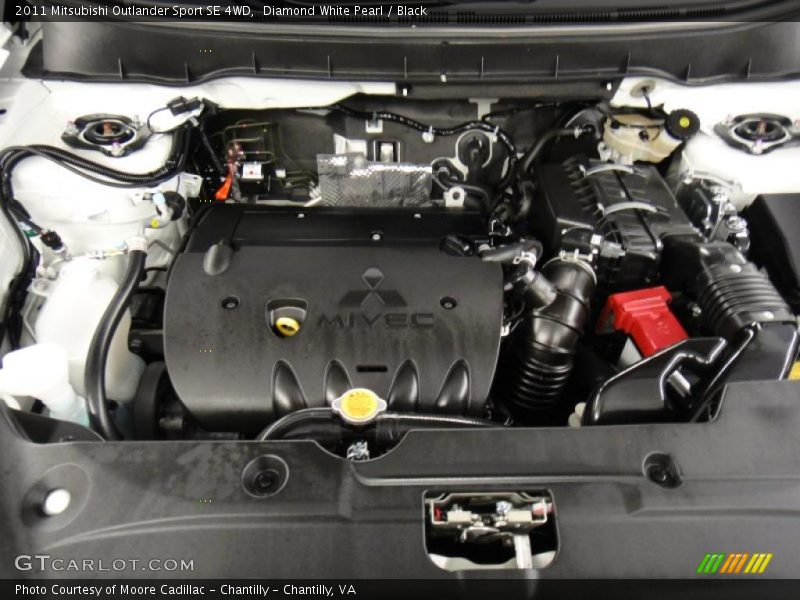 Diamond White Pearl / Black 2011 Mitsubishi Outlander Sport SE 4WD