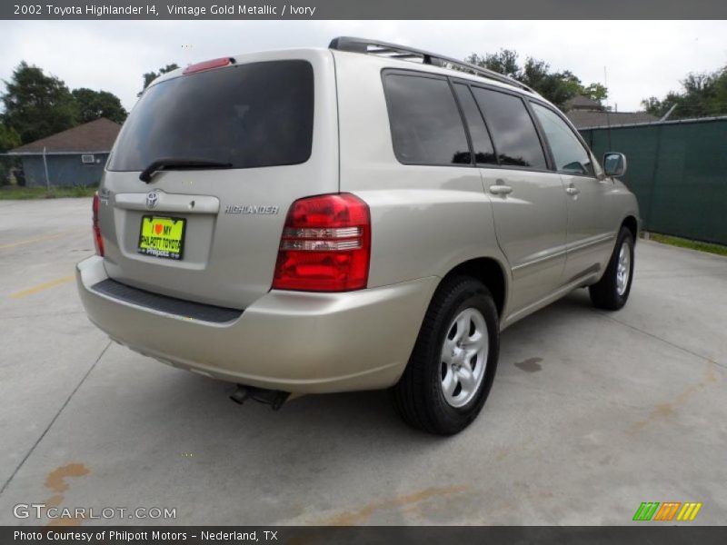 Vintage Gold Metallic / Ivory 2002 Toyota Highlander I4