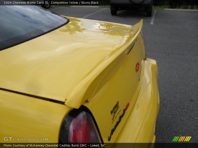 Competition Yellow / Ebony Black 2004 Chevrolet Monte Carlo SS