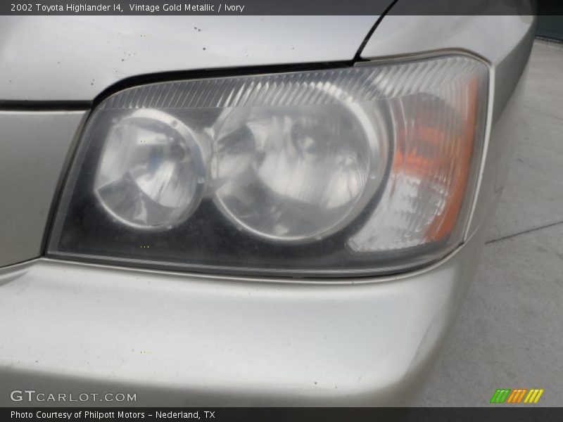 Vintage Gold Metallic / Ivory 2002 Toyota Highlander I4