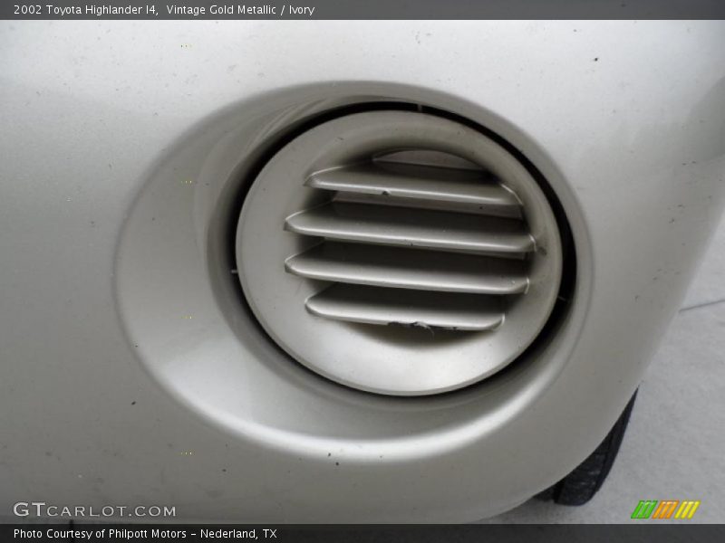 Vintage Gold Metallic / Ivory 2002 Toyota Highlander I4