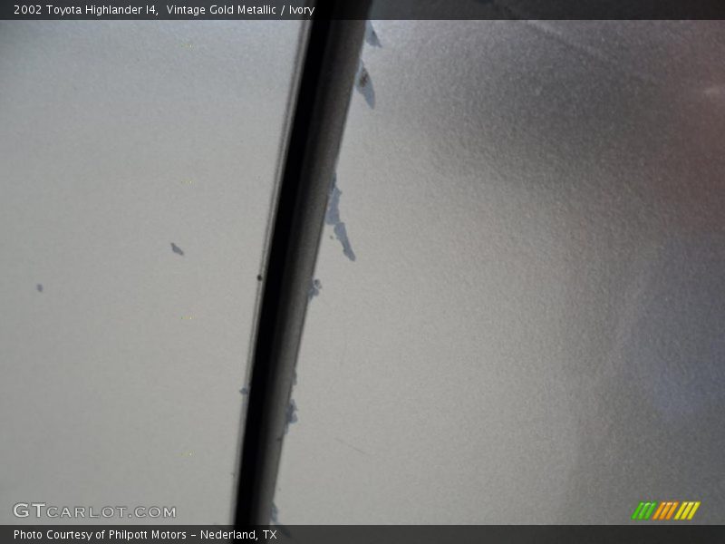 Vintage Gold Metallic / Ivory 2002 Toyota Highlander I4