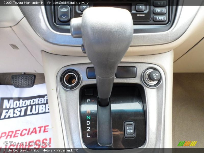 Vintage Gold Metallic / Ivory 2002 Toyota Highlander I4