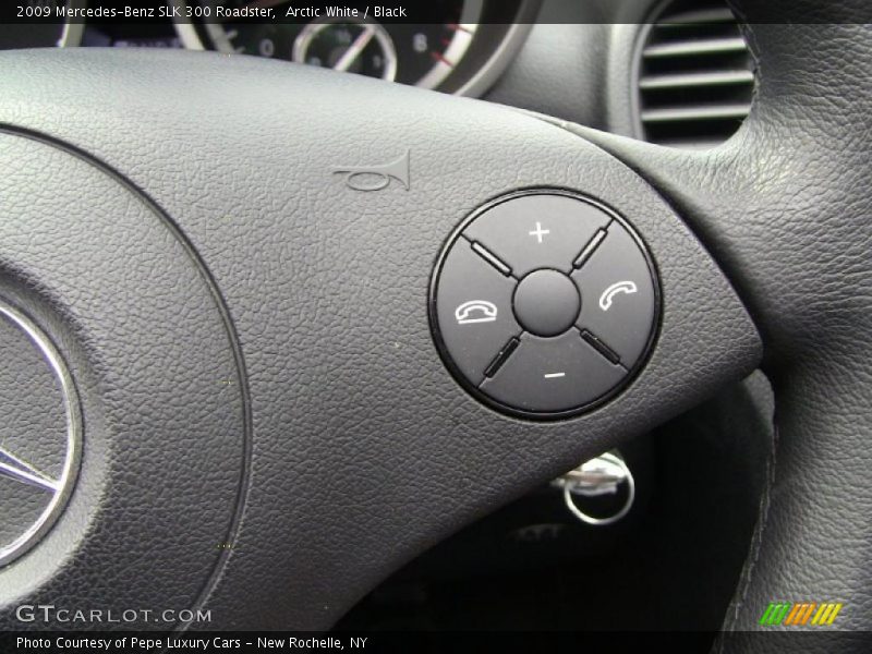 Arctic White / Black 2009 Mercedes-Benz SLK 300 Roadster