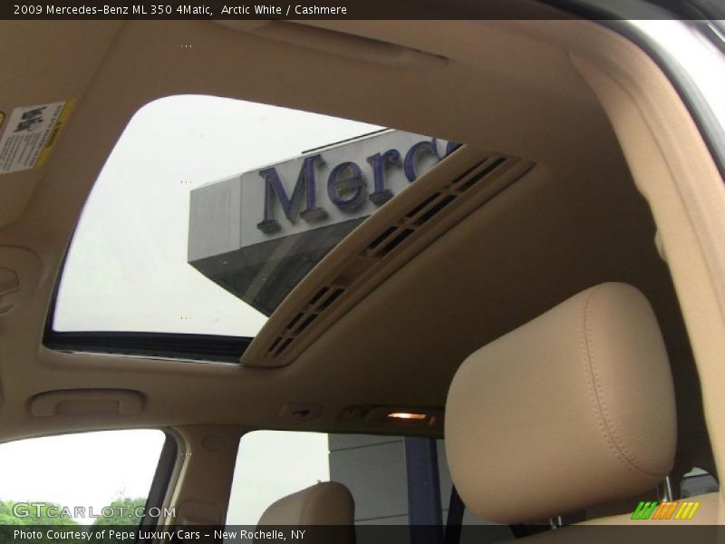 Arctic White / Cashmere 2009 Mercedes-Benz ML 350 4Matic