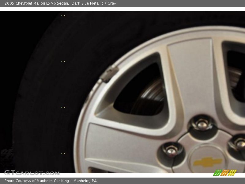 Dark Blue Metallic / Gray 2005 Chevrolet Malibu LS V6 Sedan
