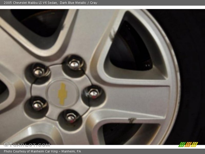 Dark Blue Metallic / Gray 2005 Chevrolet Malibu LS V6 Sedan