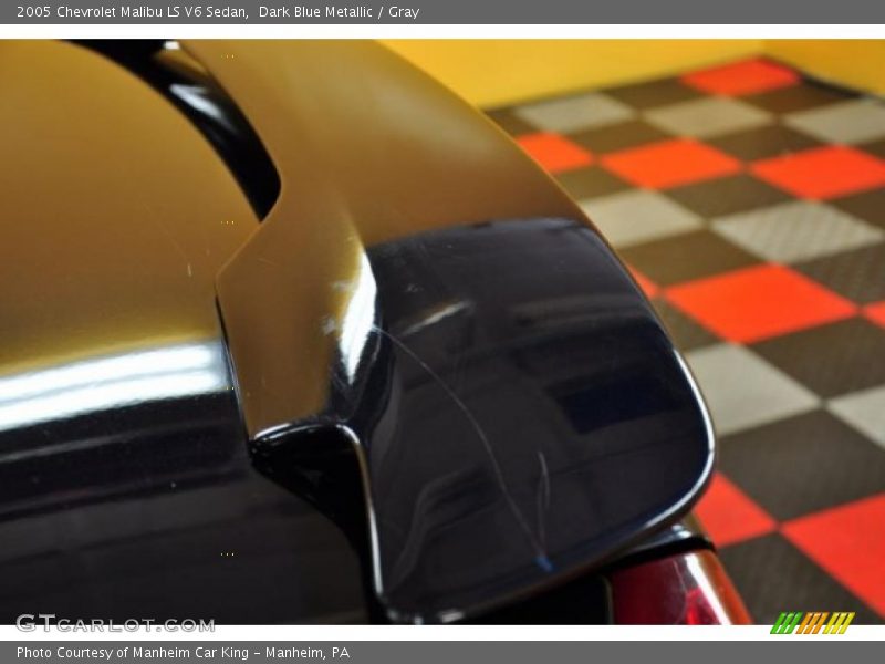 Dark Blue Metallic / Gray 2005 Chevrolet Malibu LS V6 Sedan
