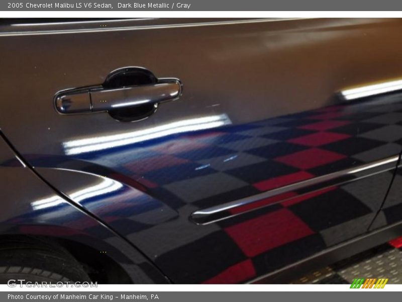 Dark Blue Metallic / Gray 2005 Chevrolet Malibu LS V6 Sedan