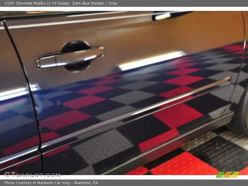 Dark Blue Metallic / Gray 2005 Chevrolet Malibu LS V6 Sedan