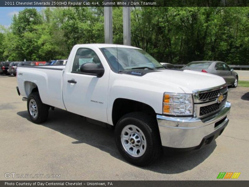 Front 3/4 View of 2011 Silverado 2500HD Regular Cab 4x4