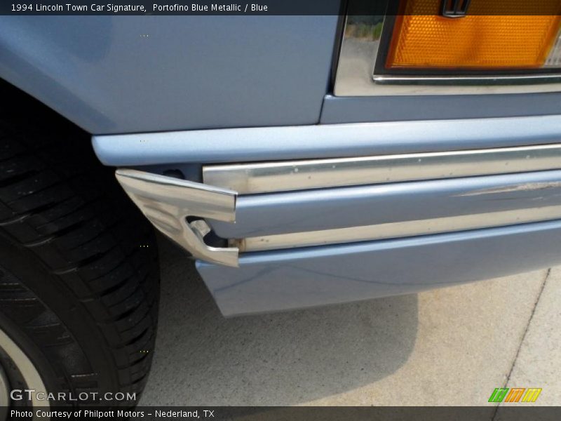 Portofino Blue Metallic / Blue 1994 Lincoln Town Car Signature