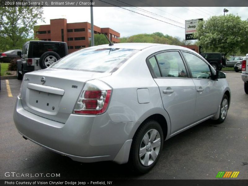 Brilliant Silver / Charcoal 2009 Nissan Sentra 2.0