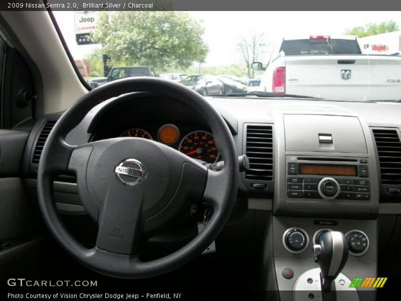 Brilliant Silver / Charcoal 2009 Nissan Sentra 2.0