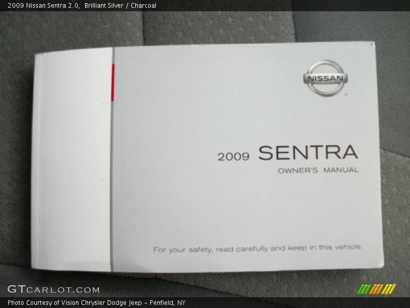 Brilliant Silver / Charcoal 2009 Nissan Sentra 2.0