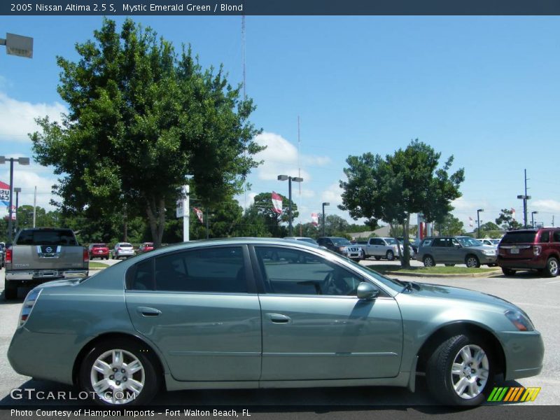Mystic Emerald Green / Blond 2005 Nissan Altima 2.5 S