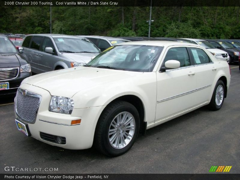 Cool Vanilla White / Dark Slate Gray 2008 Chrysler 300 Touring