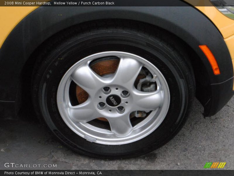 Mellow Yellow / Punch Carbon Black 2008 Mini Cooper Hardtop