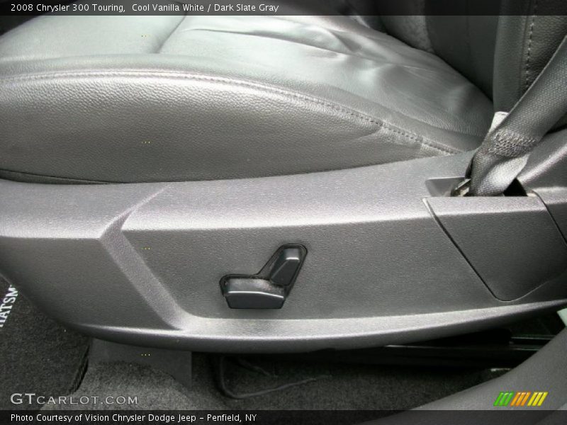 Cool Vanilla White / Dark Slate Gray 2008 Chrysler 300 Touring