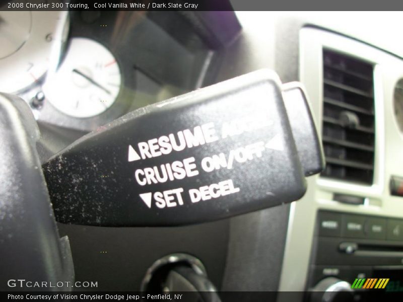 Cool Vanilla White / Dark Slate Gray 2008 Chrysler 300 Touring