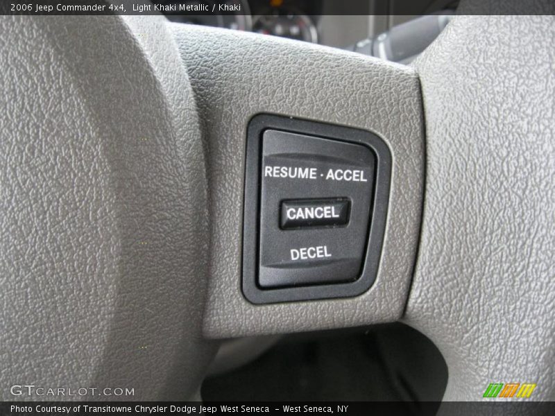 Light Khaki Metallic / Khaki 2006 Jeep Commander 4x4