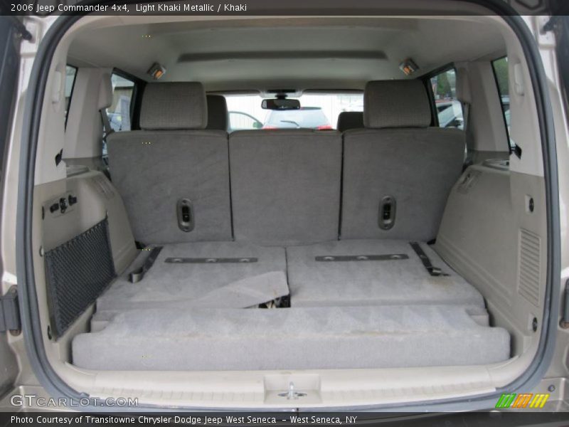 Light Khaki Metallic / Khaki 2006 Jeep Commander 4x4
