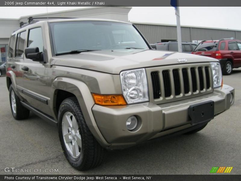 Light Khaki Metallic / Khaki 2006 Jeep Commander 4x4