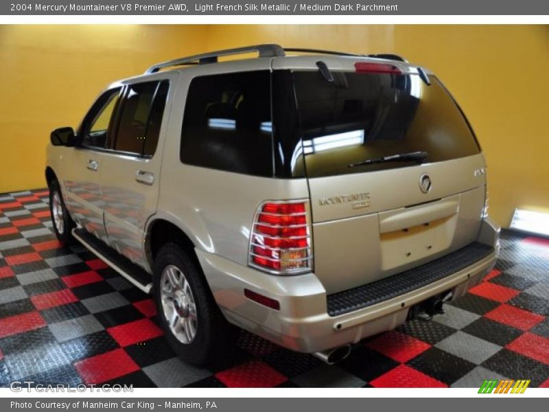 Light French Silk Metallic / Medium Dark Parchment 2004 Mercury Mountaineer V8 Premier AWD