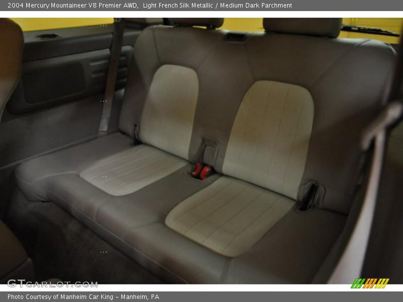 Light French Silk Metallic / Medium Dark Parchment 2004 Mercury Mountaineer V8 Premier AWD