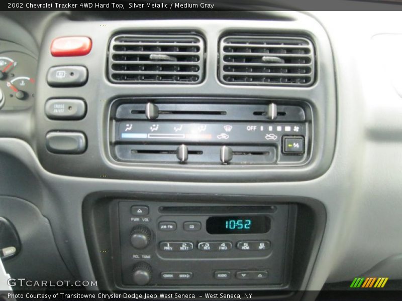 Silver Metallic / Medium Gray 2002 Chevrolet Tracker 4WD Hard Top