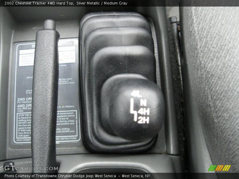 Silver Metallic / Medium Gray 2002 Chevrolet Tracker 4WD Hard Top