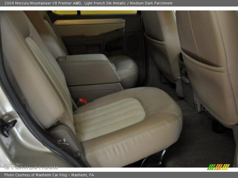 Light French Silk Metallic / Medium Dark Parchment 2004 Mercury Mountaineer V8 Premier AWD