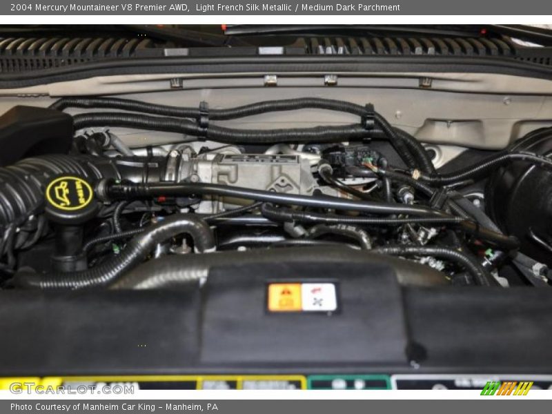 Light French Silk Metallic / Medium Dark Parchment 2004 Mercury Mountaineer V8 Premier AWD