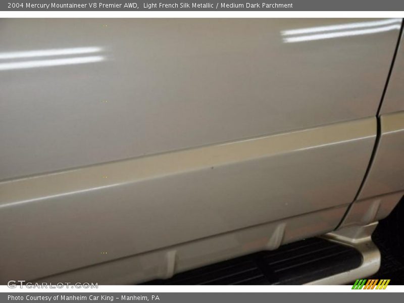 Light French Silk Metallic / Medium Dark Parchment 2004 Mercury Mountaineer V8 Premier AWD