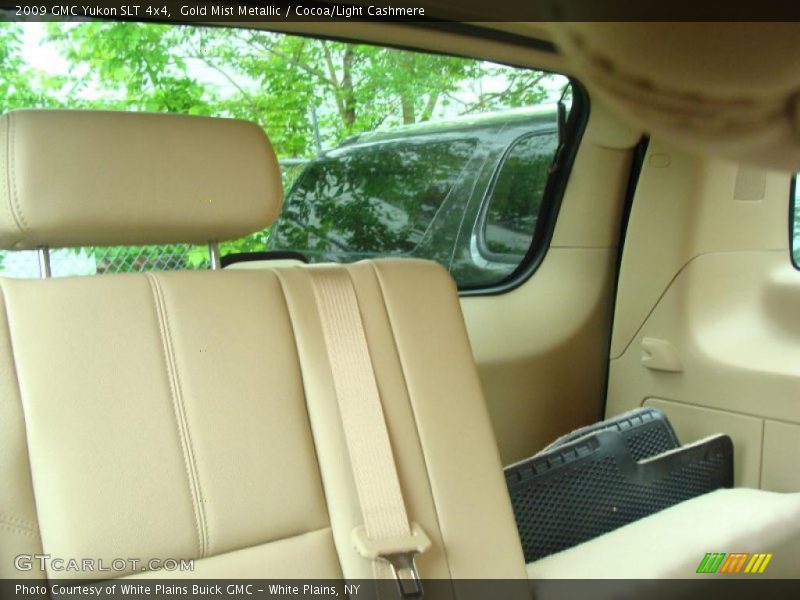 Gold Mist Metallic / Cocoa/Light Cashmere 2009 GMC Yukon SLT 4x4