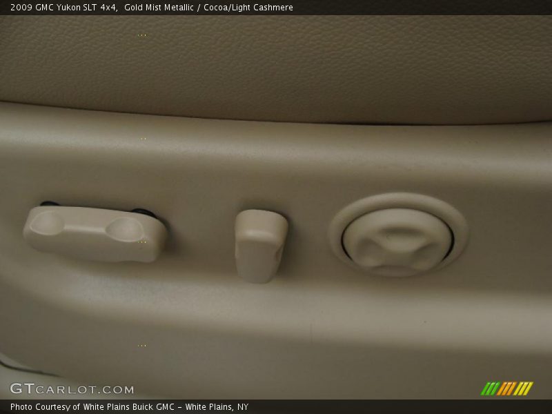 Gold Mist Metallic / Cocoa/Light Cashmere 2009 GMC Yukon SLT 4x4