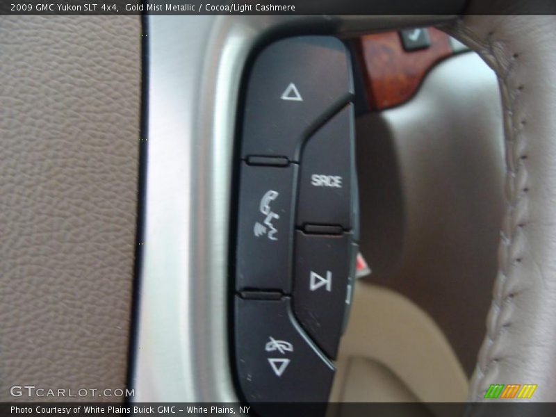 Gold Mist Metallic / Cocoa/Light Cashmere 2009 GMC Yukon SLT 4x4