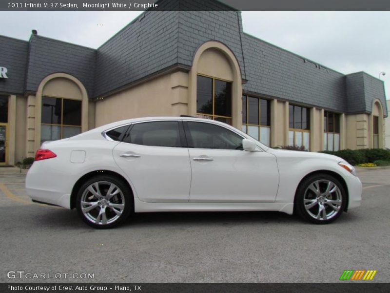  2011 M 37 Sedan Moonlight White