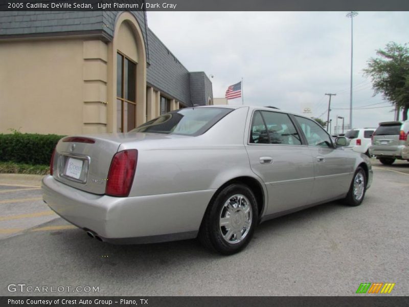 Light Platinum / Dark Gray 2005 Cadillac DeVille Sedan