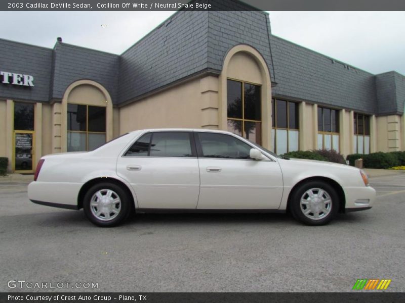 Cotillion Off White / Neutral Shale Beige 2003 Cadillac DeVille Sedan