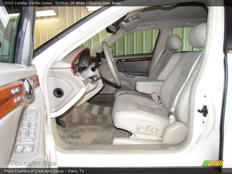 Cotillion Off White / Neutral Shale Beige 2003 Cadillac DeVille Sedan