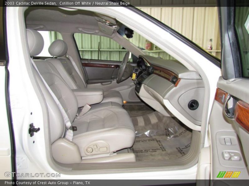Cotillion Off White / Neutral Shale Beige 2003 Cadillac DeVille Sedan