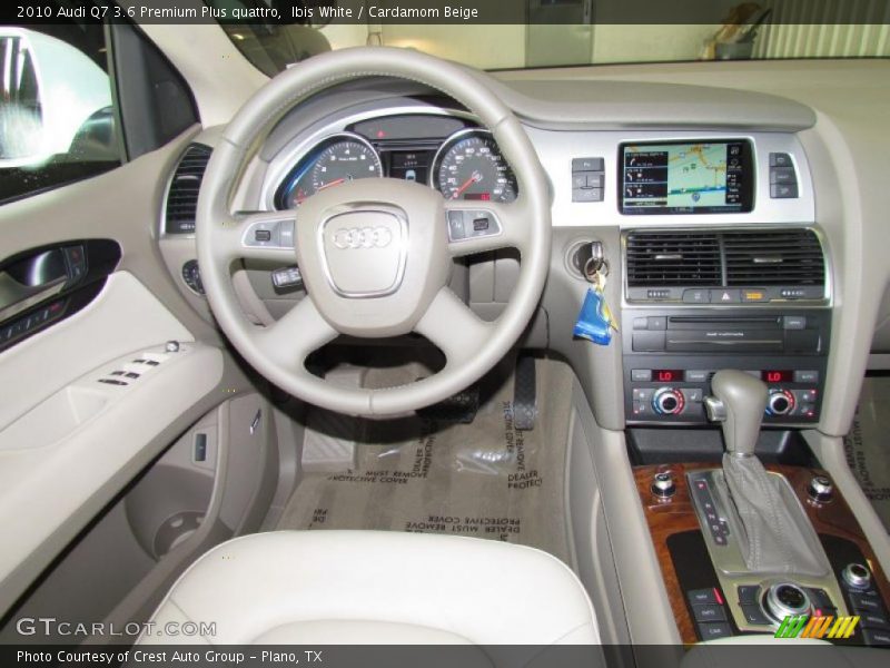 Dashboard of 2010 Q7 3.6 Premium Plus quattro