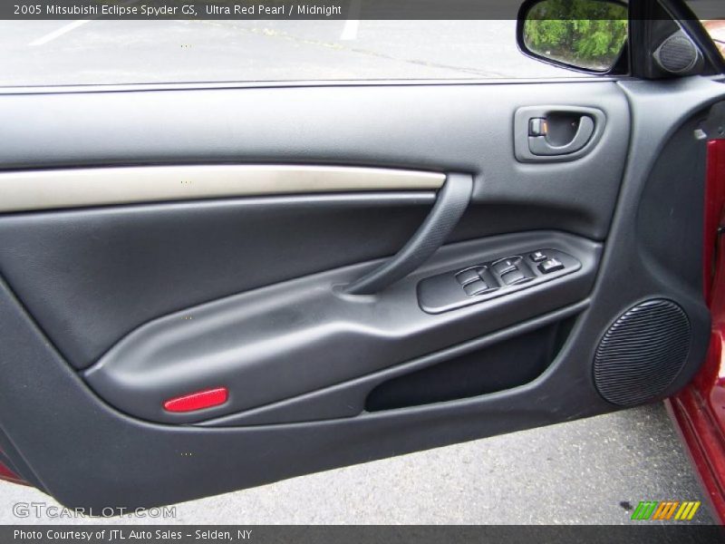 Door Panel of 2005 Eclipse Spyder GS