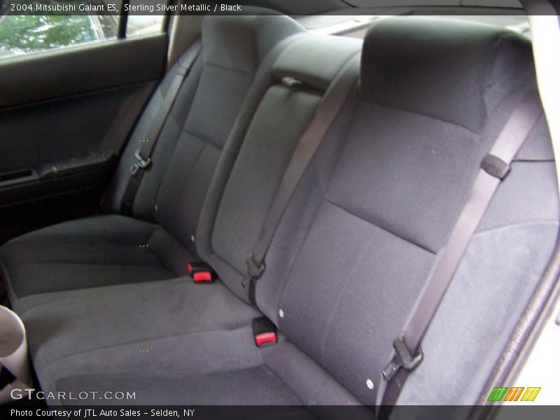 Sterling Silver Metallic / Black 2004 Mitsubishi Galant ES
