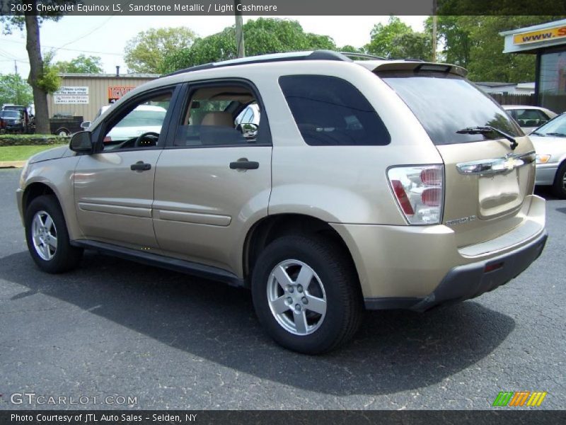 Sandstone Metallic / Light Cashmere 2005 Chevrolet Equinox LS