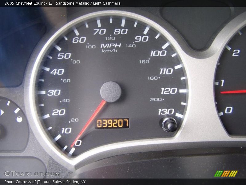 Sandstone Metallic / Light Cashmere 2005 Chevrolet Equinox LS
