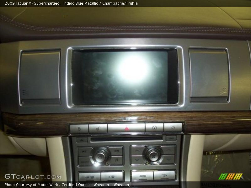Indigo Blue Metallic / Champagne/Truffle 2009 Jaguar XF Supercharged