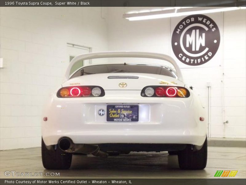 Super White / Black 1996 Toyota Supra Coupe