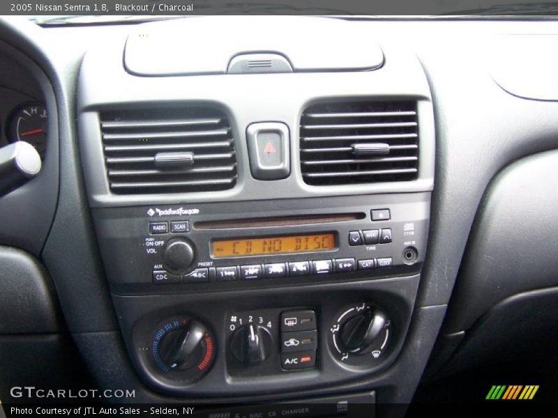 Blackout / Charcoal 2005 Nissan Sentra 1.8